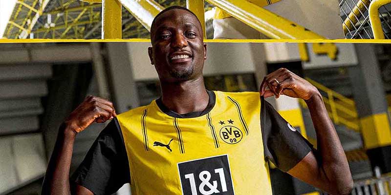 Guirassy là bản hợp đồng đáng chú ý nhất của Borussia Dortmund cho mùa mới